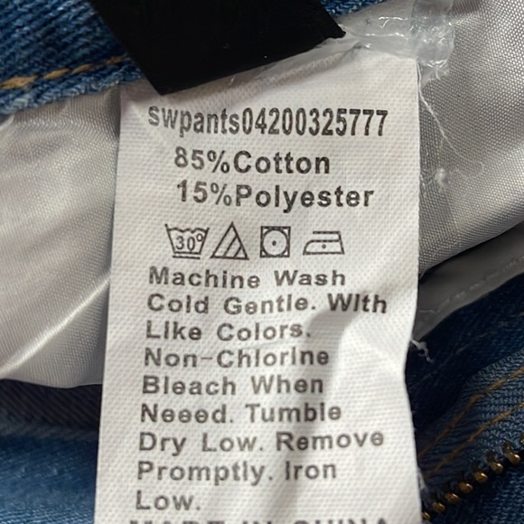 NWOT - SHEIN Wide Leg High-Rise Baggy Jeans (L) - Picture 9 of 10